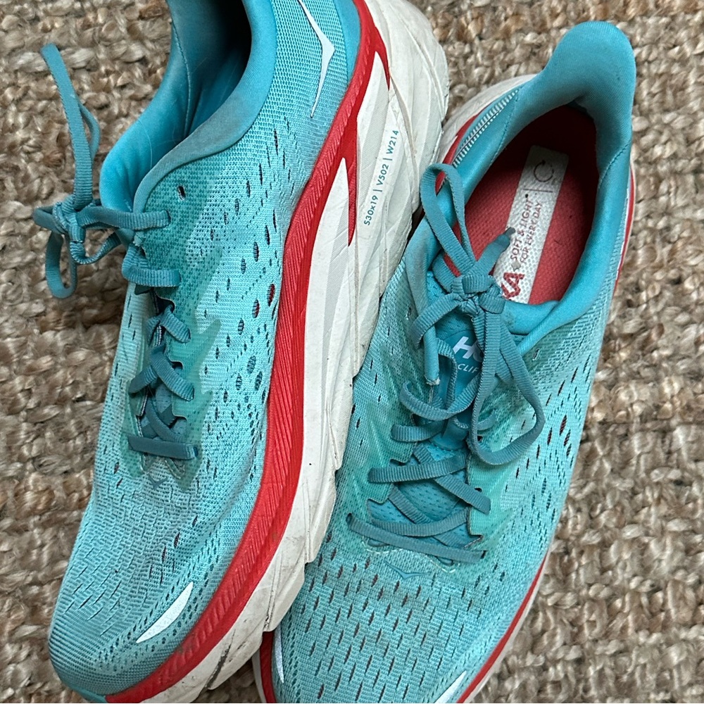 HOKA ONE ONE CLIFTON 8